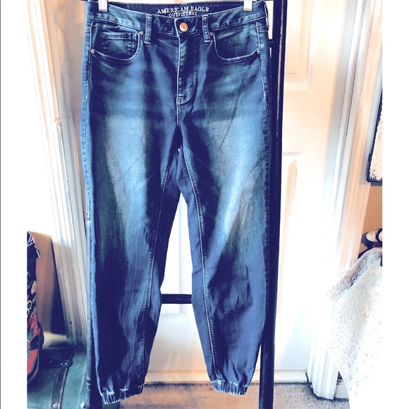 American Eagle Outfitters - Size 2 Jean Jogger - Dark Faded Wash - Super Stretch - Picture 2 of 6